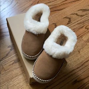 Brand new Ugg’s slippers women size 7